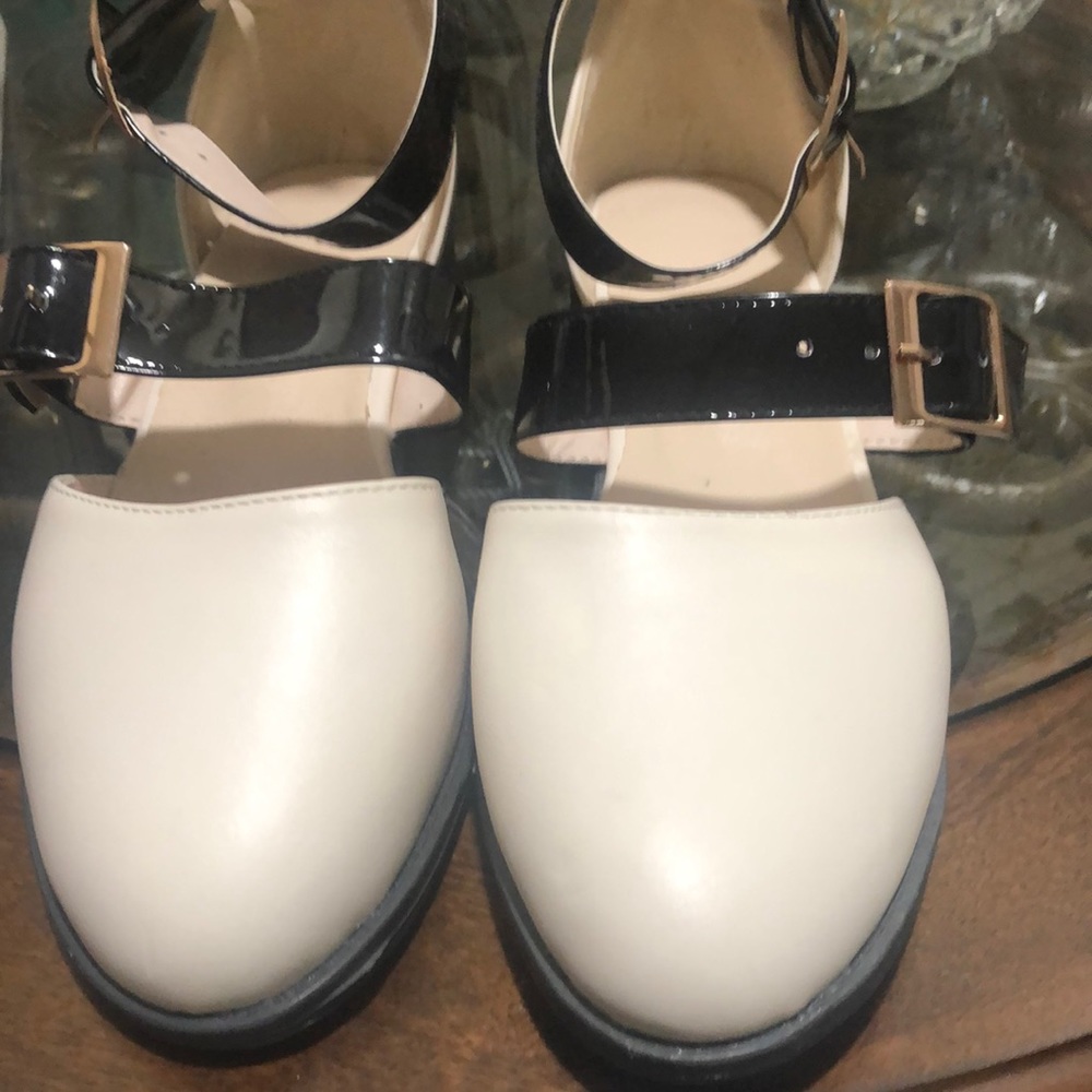 New shoes size 8